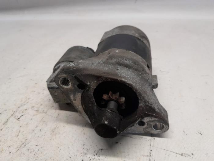 Begagnade Startmotor Renault Twingo (C06) 1.2 Pris € 26,25 Marginaltabell erbjuds av Reclycar De Boer BV