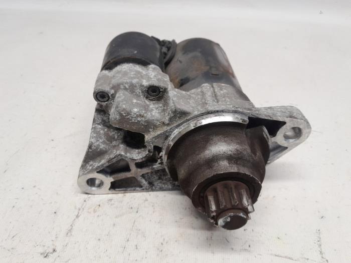 Begagnade Startmotor Volkswagen Golf V (1K1) 1.6 FSI 16V Pris € 18,90 Marginaltabell erbjuds av Reclycar De Boer BV