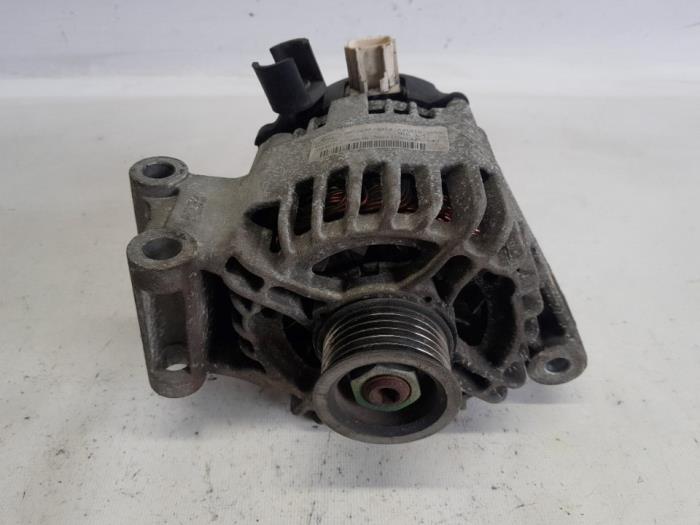 Begagnade Dynamo Ford Focus 2 Wagon 1.6 16V Pris € 28,35 Marginaltabell erbjuds av Reclycar De Boer BV