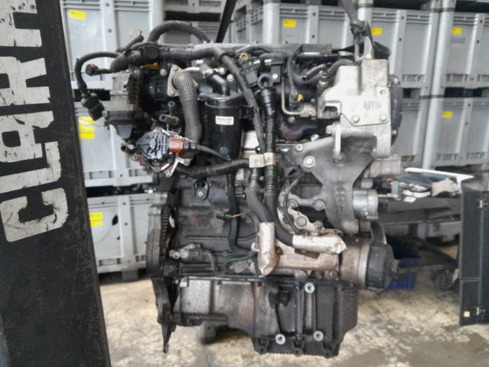 Używane Silnik Fiat Freemont 2.0 MultiJet 170 16V AWD Cena € 2.100,00 Procedura marży oferowane przez Reclycar De Boer BV