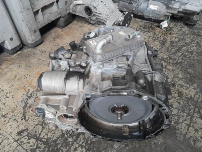 Used Gearbox Seat Leon (5FB) 2.0 TDI Ecomotive 16V Price € 2.887,50 Margin scheme offered by Reclycar De Boer BV