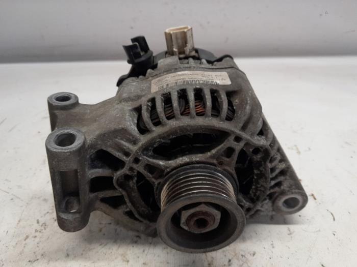 Begagnade Dynamo Ford Focus 1 Wagon 1.6 16V Pris € 28,35 Marginaltabell erbjuds av Reclycar De Boer BV