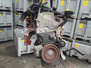 Motor van een Renault Twingo II (CN) 1.2 16V 2008