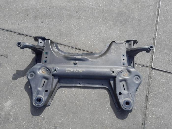 Begagnade Underram Peugeot 208 II (UB/UH/UP) 1.2 Vti 12V PureTech 75 Pris € 131,25 Marginaltabell erbjuds av Reclycar De Boer BV