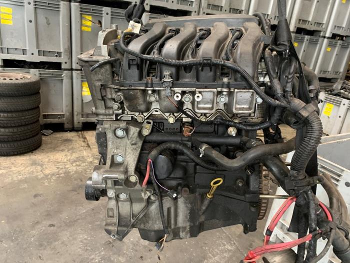 Used Engine Renault Scénic II (JM) 1.6 16V Price € 262,50 Margin scheme offered by Reclycar De Boer BV