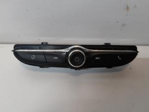 On-board computer controller from a Opel Karl 1.0 12V 2018
