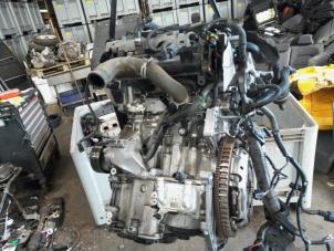Engine from a Dacia Sandero III 1.0 TCe 100 12V ECO-G 2023