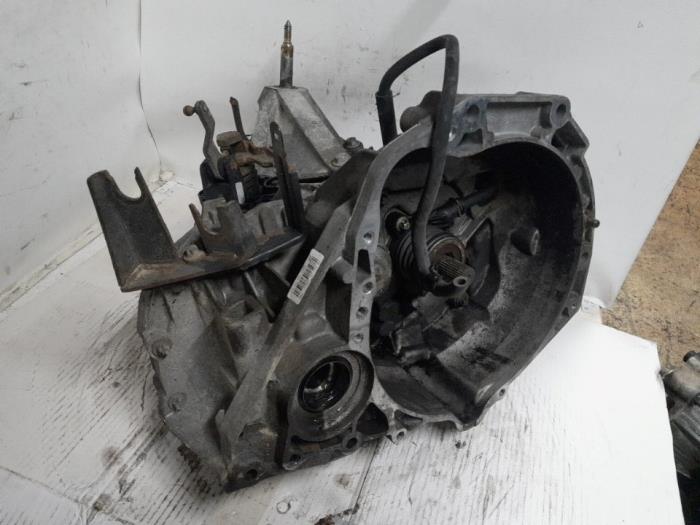 Gebrauchte Getriebe Nissan Micra (K12) 1.2 16V Preis € 157,50 Margenregelung angeboten von Reclycar De Boer BV