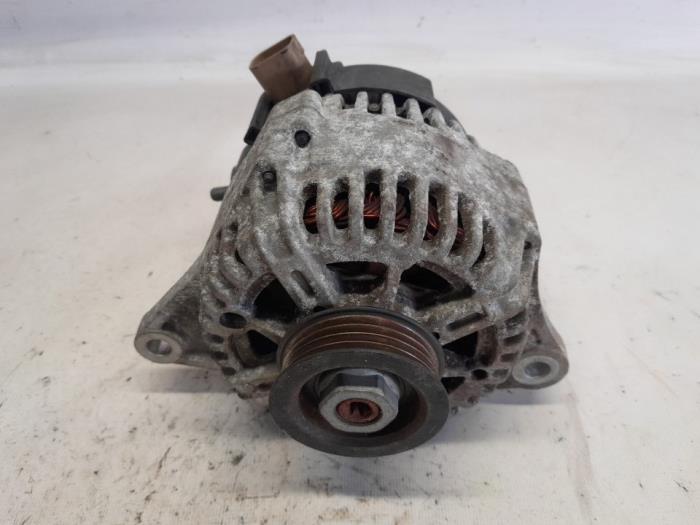 Begagnade Dynamo Nissan Micra (K12) 1.2 16V Pris € 36,75 Marginaltabell erbjuds av Reclycar De Boer BV