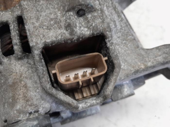 Dynamo van een Mitsubishi Lancer Wagon (CS/CT) 1.6 16V 2008