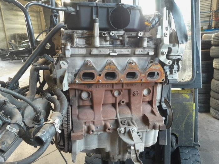 Używane Silnik Dacia Duster (HS) 1.6 16V LPG Cena € 1.312,50 Procedura marży oferowane przez Reclycar De Boer BV