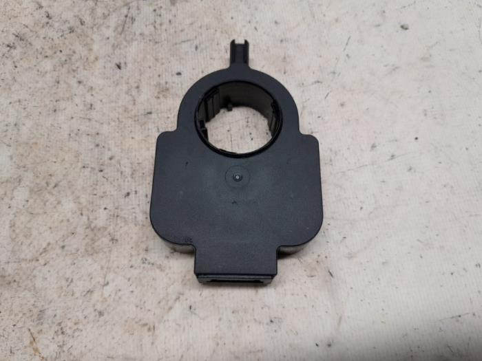 Begagnade Styrvinkelsensor Opel Meriva (B) 1.4 Turbo 16V ecoFLEX Pris € 36,75 Marginaltabell erbjuds av Reclycar De Boer BV