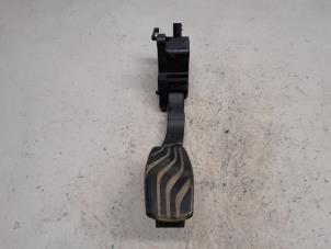 Gaspedalsensor från en Dacia Sandero III 1.0 TCe 100 12V ECO-G 2023