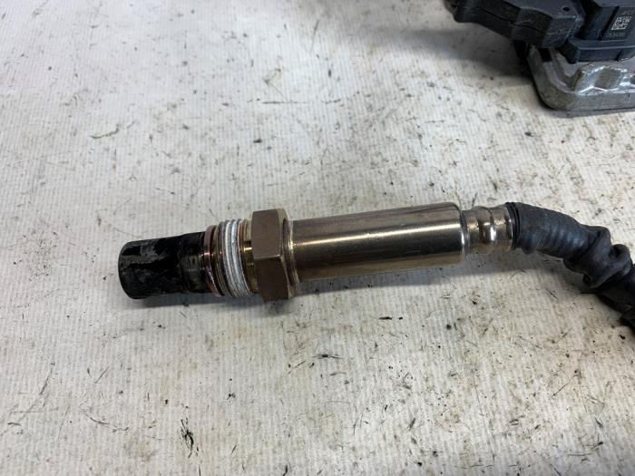 Nox Sensor van een Ford Transit Custom 2.0 TDCi 16V Eco Blue 105 2019