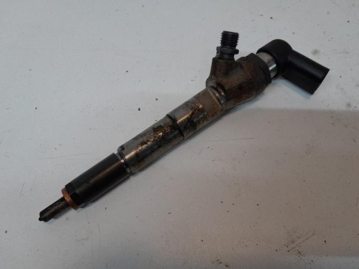 Usagé Injecteurs Renault Captur I (2R) 1.5 Energy dCi 110 FAP Prix € 170,10 Règlement à la marge proposé par Reclycar De Boer BV