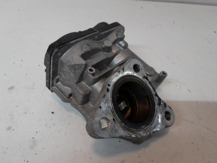 Gebrauchte AGR Ventil Renault Captur I (2R) 1.5 Energy dCi 110 FAP Preis € 37,80 Margenregelung angeboten von Reclycar De Boer BV