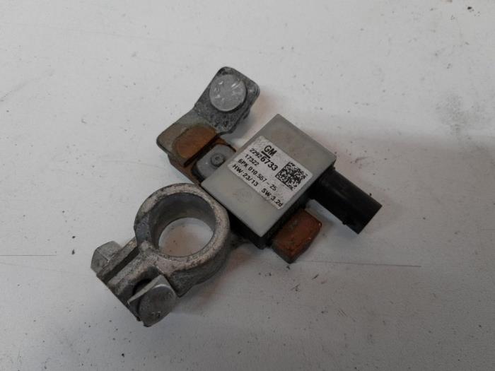 Begagnade Batterisensor Opel Karl 1.0 12V Pris € 23,10 Marginaltabell erbjuds av Reclycar De Boer BV
