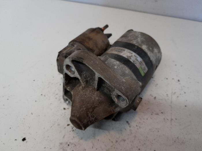 Usados Motor de arranque Renault Scénic I (JA) 1.6 16V Precio € 23,10 Norma de margen ofrecido por Reclycar De Boer BV