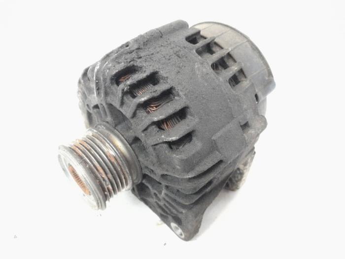 Usagé Dynamo Renault Megane III Berline (BZ) 1.5 dCi 85 Prix € 37,80 Règlement à la marge proposé par Reclycar De Boer BV
