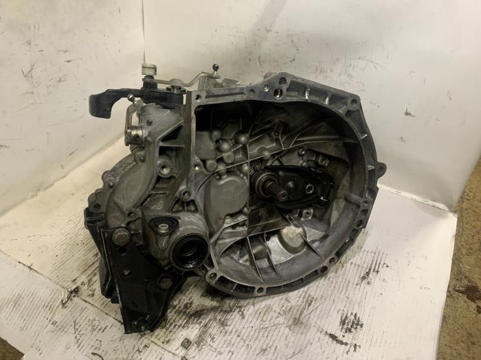Gebrauchte Getriebe Peugeot 207/207+ (WA/WC/WM) 1.6 16V VTi Preis € 315,00 Margenregelung angeboten von Reclycar De Boer BV