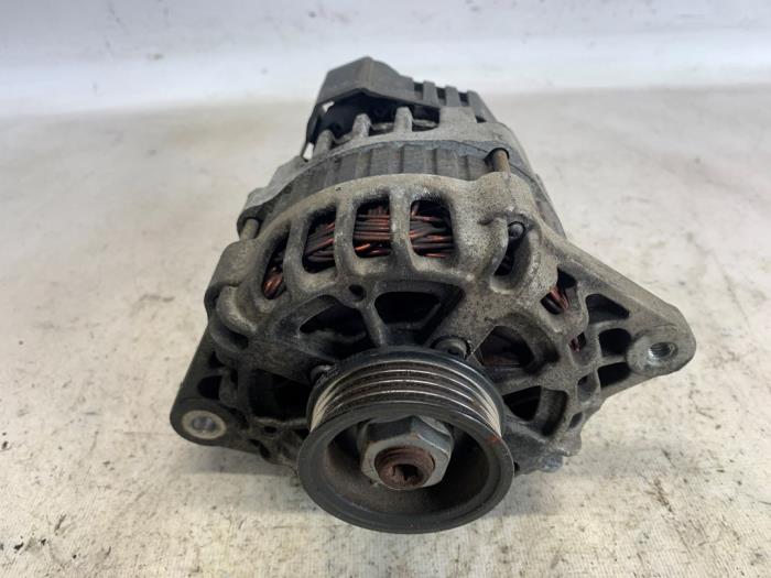 Begagnade Dynamo Kia Picanto (BA) 1.0 12V Pris € 36,75 Marginaltabell erbjuds av Reclycar De Boer BV