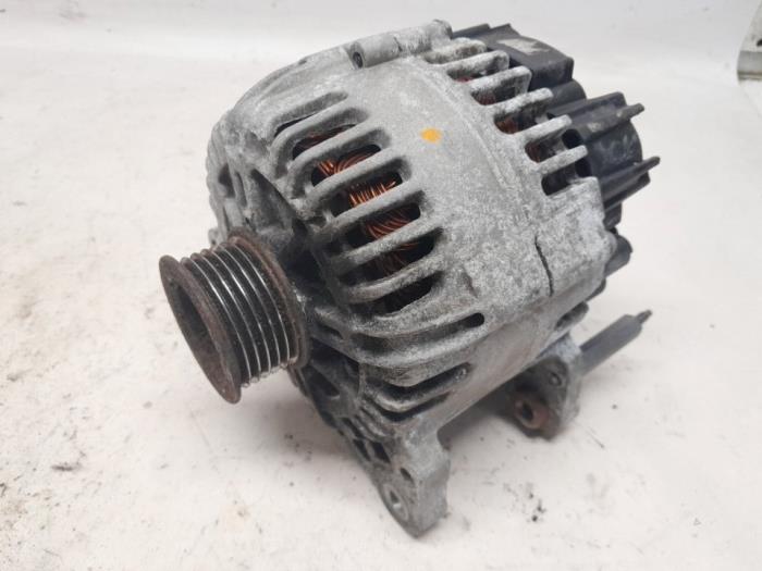 Begagnade Dynamo Volkswagen Eos (1F7/F8) 1.6 FSI 16V Pris € 31,50 Marginaltabell erbjuds av Reclycar De Boer BV