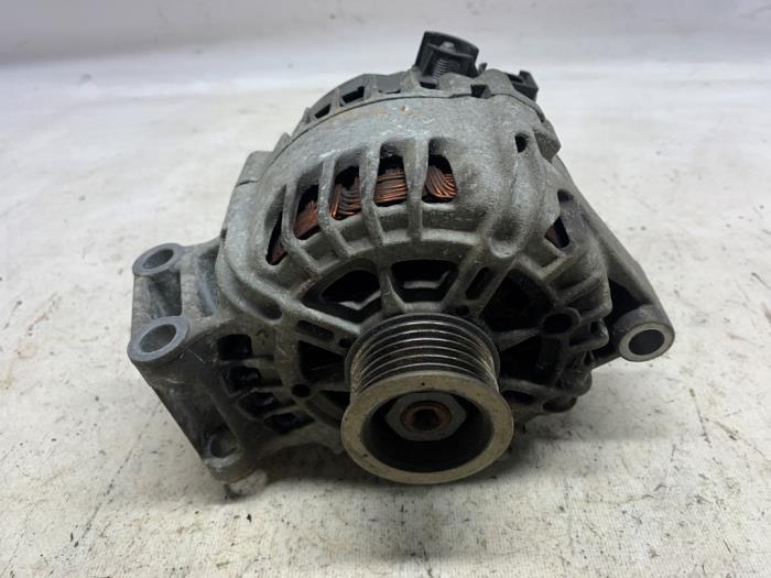 Begagnade Dynamo Ford Fiesta 6 (JA8) 1.25 16V Pris € 26,25 Marginaltabell erbjuds av Reclycar De Boer BV