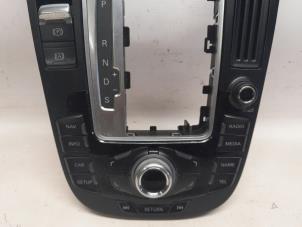On-board computer controller from a Audi A5 Sportback (8TA) 2.0 TFSI 16V 2010