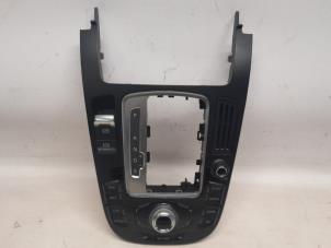 On-board computer controller from a Audi A5 Sportback (8TA) 2.0 TFSI 16V 2010