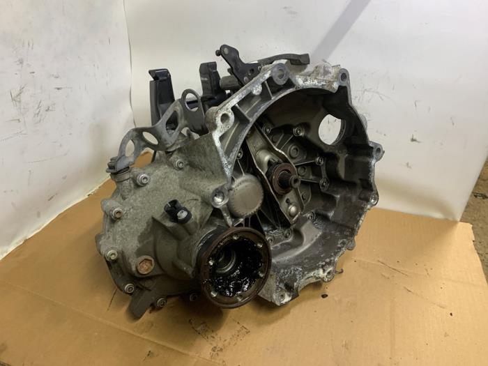 Gebrauchte Getriebe Volkswagen Fox (5Z) 1.2 Preis € 131,25 Margenregelung angeboten von Reclycar De Boer BV