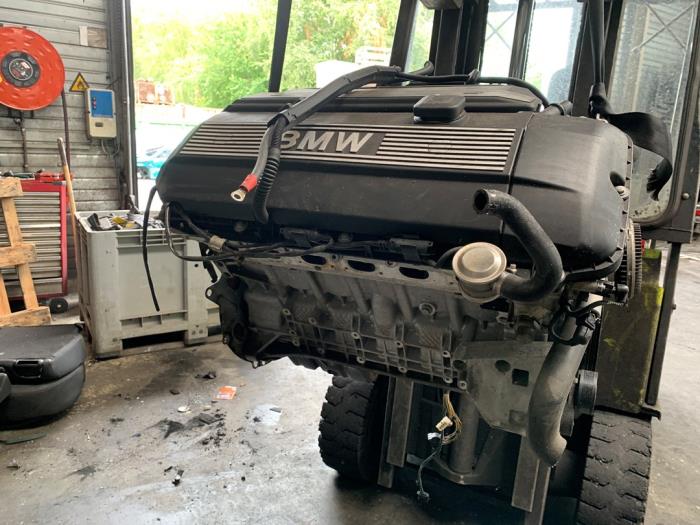 Used Engine BMW 3 serie (E46/2C) 320 Ci 24V Price € 997,50 Margin scheme offered by Reclycar De Boer BV
