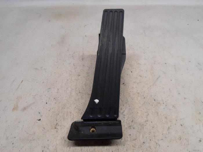 Begagnade Gaspedalsensor BMW iX1 (U11) eDrive20 67 kWh Pris € 52,50 Marginaltabell erbjuds av Reclycar De Boer BV