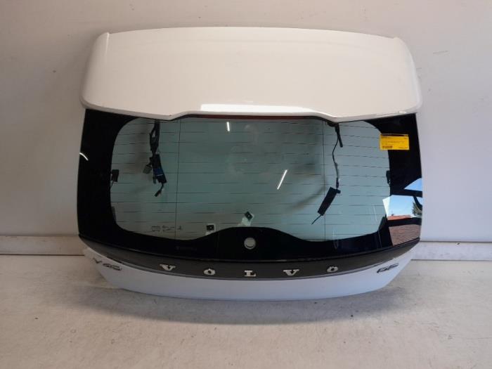 Begagnade Baklucka Volvo V40 (MV) 2.0 D2 16V Pris € 143,85 Marginaltabell erbjuds av Reclycar De Boer BV