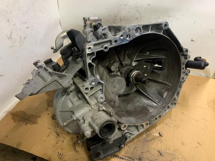 Used Gearbox Peugeot 308 SW (L4/L9/LC/LJ/LR) 1.2 12V e-THP PureTech 110 Price € 525,00 Margin scheme offered by Reclycar De Boer BV