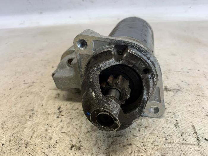 Begagnade Startmotor BMW 3 serie (E90) 318i 16V Pris € 23,10 Marginaltabell erbjuds av Reclycar De Boer BV