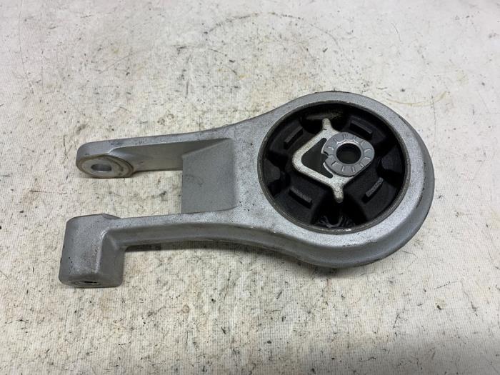 Used Engine mount BMW iX1 (U11) eDrive20 67 kWh Price € 36,75 Margin scheme offered by Reclycar De Boer BV