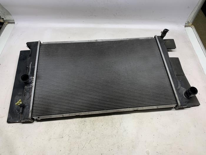 Usagé Radiateur Toyota Verso 1.6 16V VVT-i Prix € 47,25 Règlement à la marge proposé par Reclycar De Boer BV