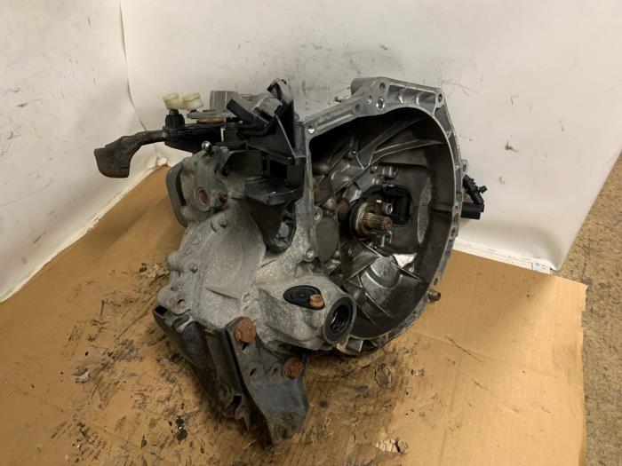 Gebrauchte Getriebe Peugeot 207/207+ (WA/WC/WM) 1.4 16V VTi Preis € 210,00 Margenregelung angeboten von Reclycar De Boer BV