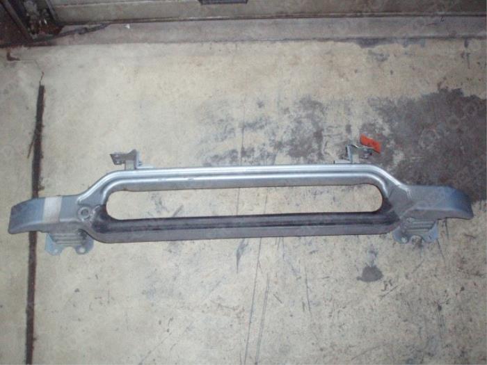 Front bumper reinforcement