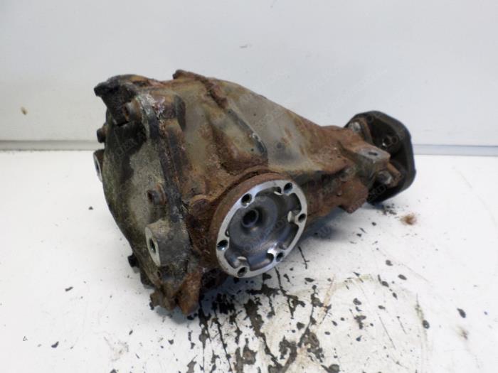 Begagnade Bakre differential Mercedes C (W202) 2.4 C-240 V6 18V Pris € 157,50 Marginaltabell erbjuds av Reclycar De Boer BV