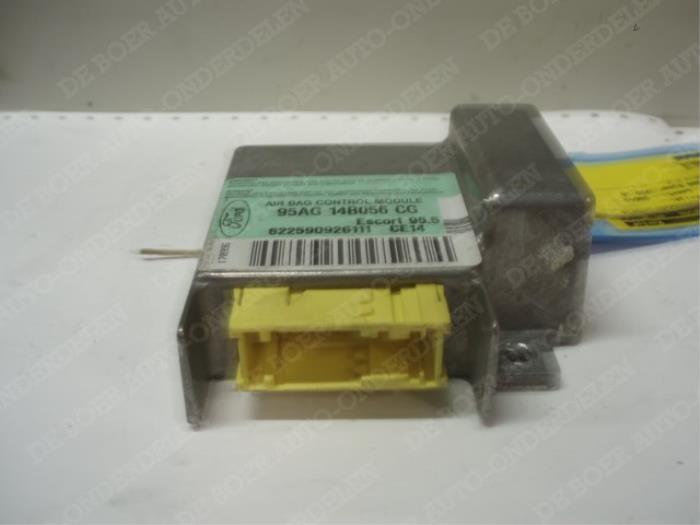 Airbag Module from a Ford Escort 6 (ANL) 1.8 TD 1996