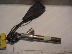 Used Seatbelt tensioner, left Renault Clio II Societe (SB) 1.5 dCi 65 Price € 21,00 Margin scheme offered by Reclycar De Boer BV