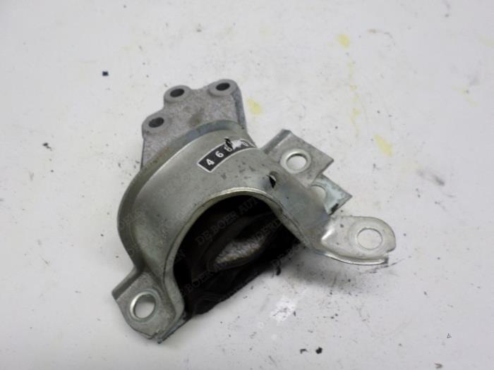 Used Engine mount Fiat Panda (169) 1.2 Fire Price € 21,00 Margin scheme offered by Reclycar De Boer BV