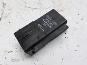 Used Glow plug relay Peugeot 307 SW (3H) 2.0 HDi 90 Price € 26,25 Margin scheme offered by Reclycar De Boer BV