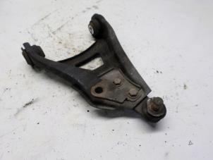 Used Front lower wishbone, right Renault Clio II (BB/CB) 1.2 Price € 15,75 Margin scheme offered by Reclycar De Boer BV