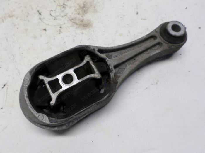 Used Engine mount Renault Megane III Berline (BZ) 1.6 16V Price € 26,25 Margin scheme offered by Reclycar De Boer BV