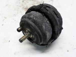 Engine mount from a Volvo S80 (TR/TS) 2.5 D 2001