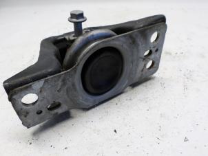 Engine mount from a Renault Modus/Grand Modus (JP) 1.5 dCi 65 FAP 2005