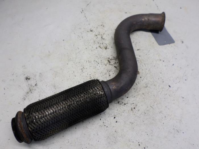 Exhaust middle section from a Peugeot 307 SW (3H) 1.6 HDiF 110 16V 2005