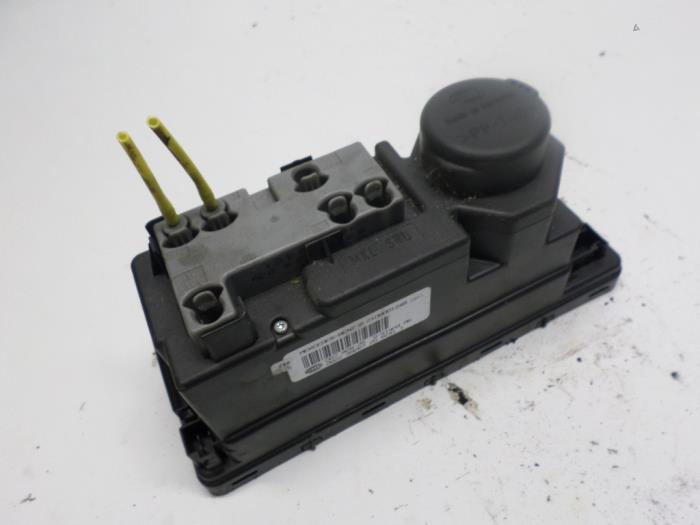 Pompe à Vide De Verrouillage De Porte Pour Mercedes R230 SL (2003-2012) - Remanufacturée - Garantie 6 Mois